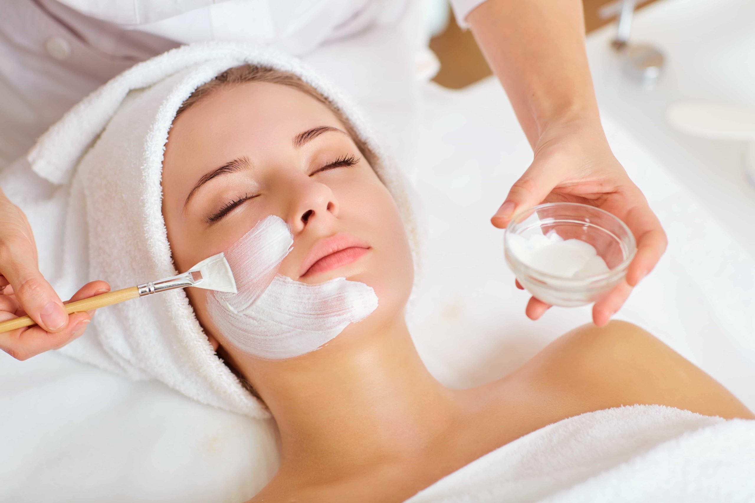 Benefits of a diamond glow facial and best review 